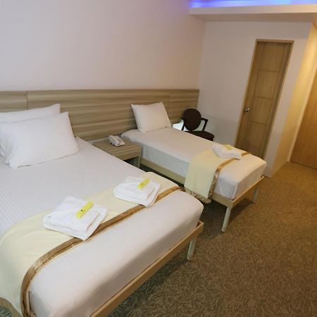 1010 Hotel Muntinlupa City Esterno foto
